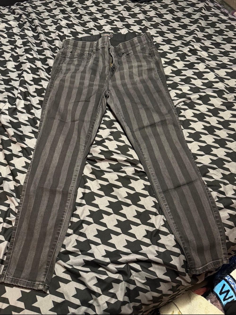 Torrid Striped Black and Gray bombshell Skinny Jeans size 16R